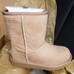 UGG Classic Short Boots - 40th anniversary Edition